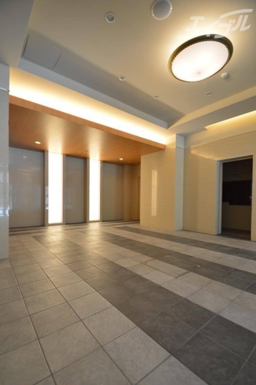  エスリード南森町