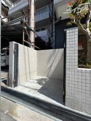 エンブレムコートの外観
