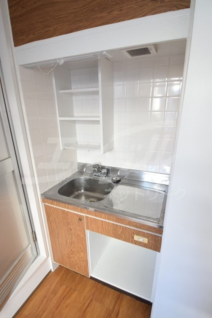  大宝大手前ロイヤルハイツ