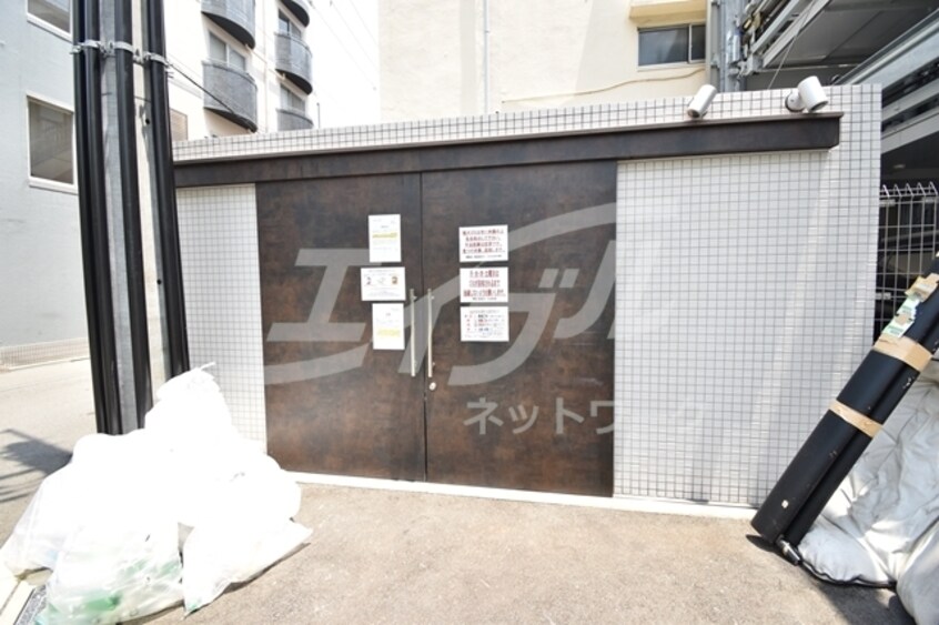  W.O.B.KYOBASHI