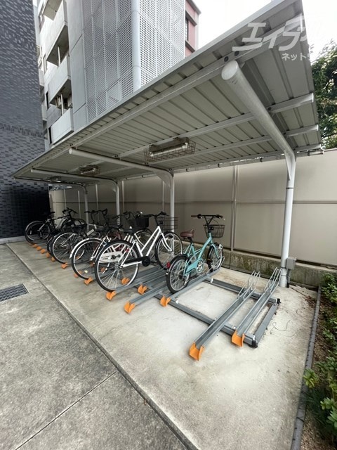駐輪所ございます プレサンス大阪ゲートシティ