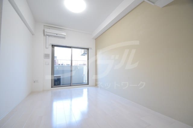  セレニテ福島カルム