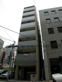 Ｗ．Ｏ．Ｂ．ＡＷＡＺＡ