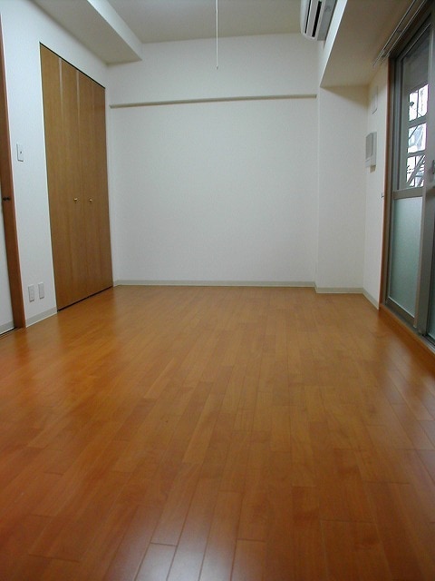  ウィスタリア京橋