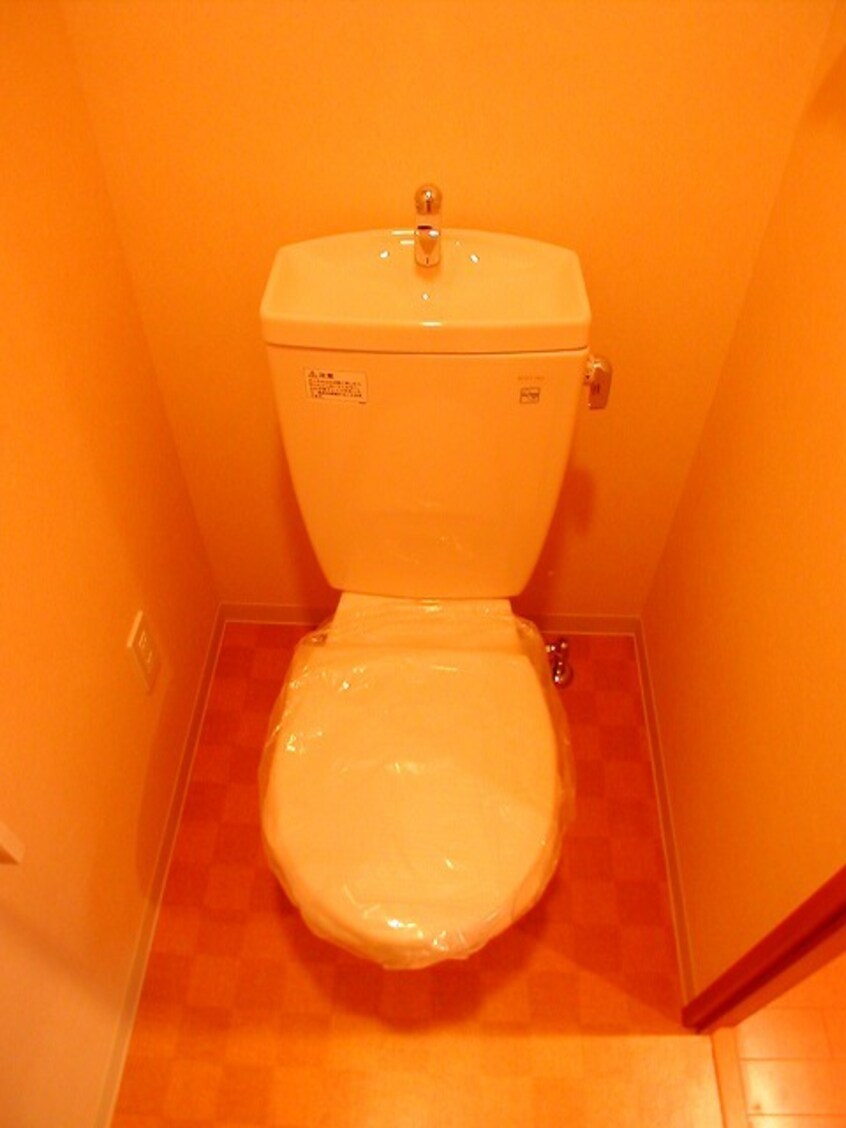  ウィスタリア京橋