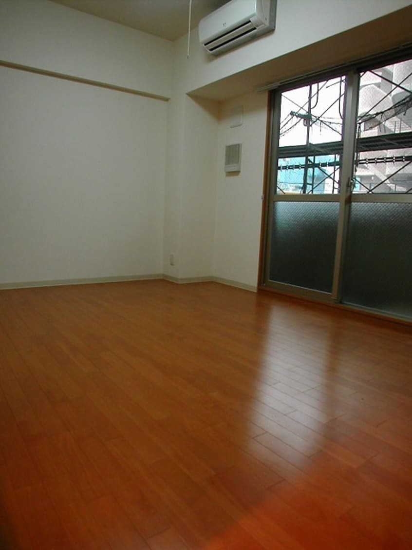  ウィスタリア京橋