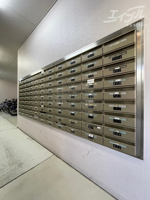 ポストございます エトワール北梅田