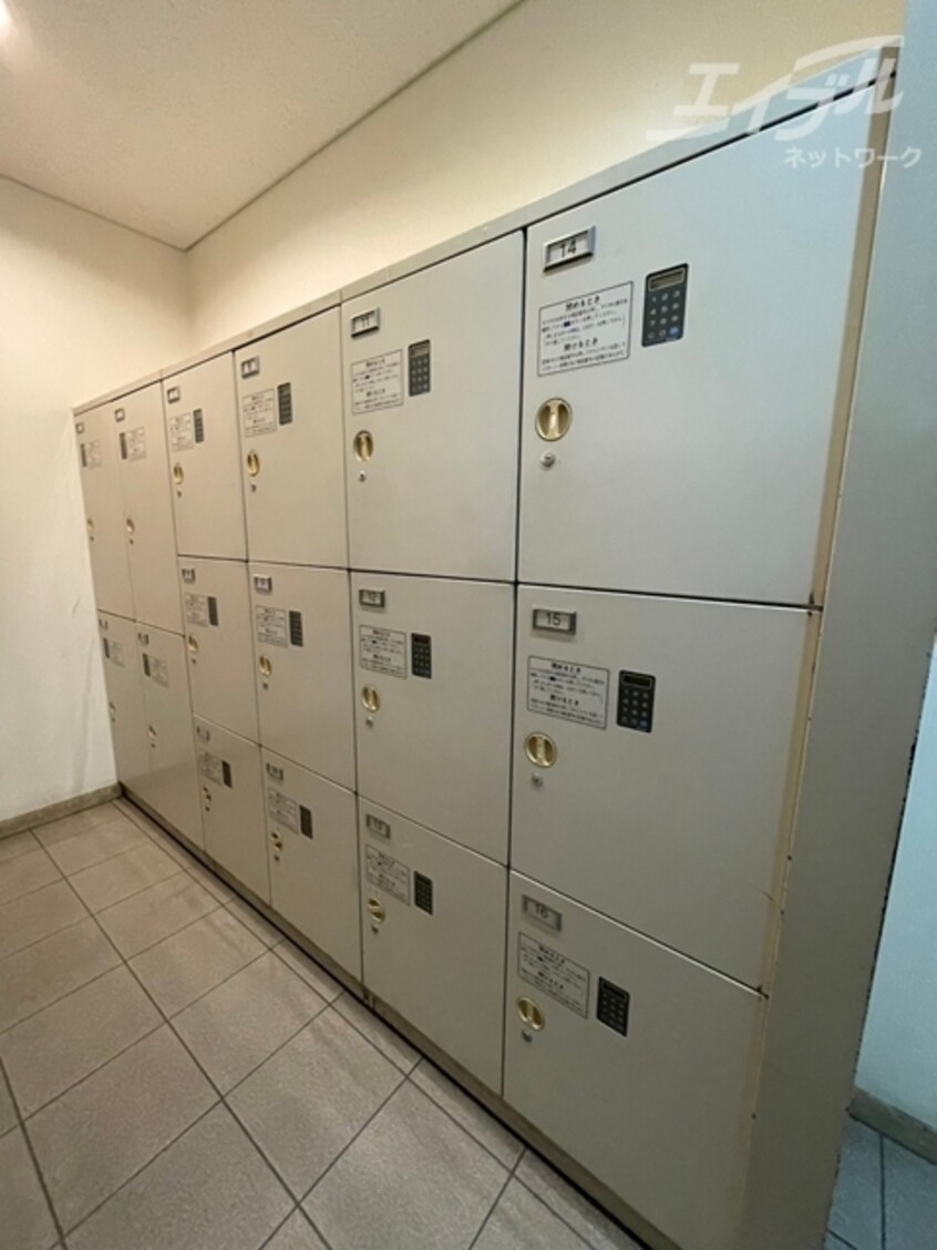 宅配ボックス有です エトワール北梅田