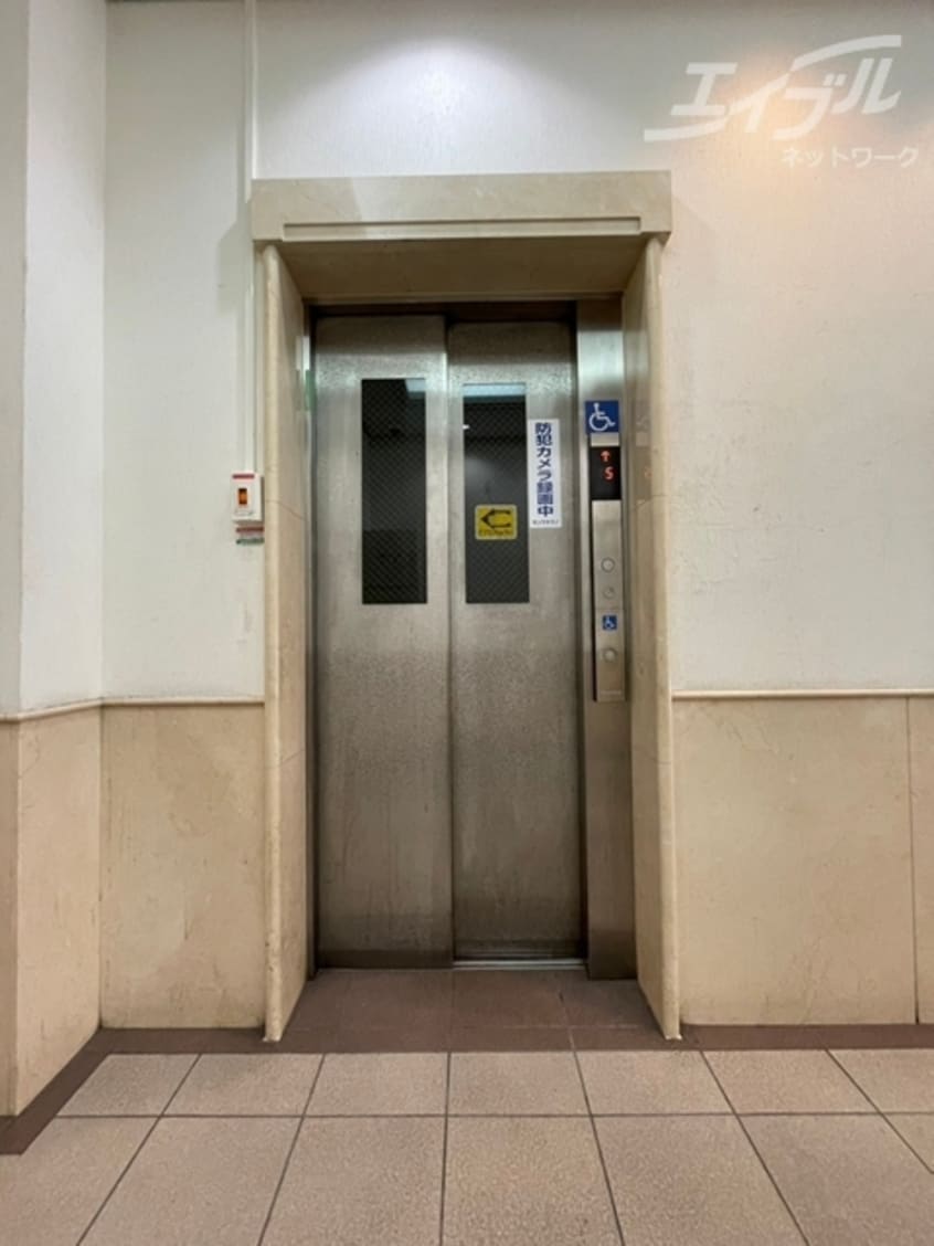 エレベーターございます エトワール北梅田