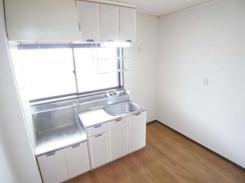  近鉄南大阪線/高田市駅 徒歩15分 1階 築32年