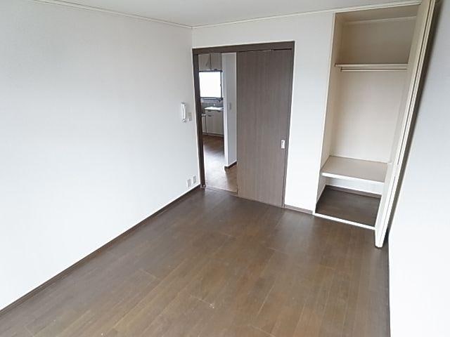  近鉄南大阪線/高田市駅 徒歩15分 1階 築32年