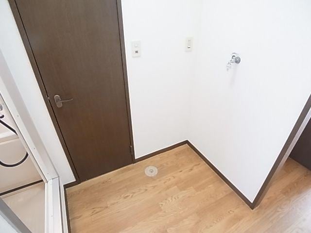  近鉄南大阪線/高田市駅 徒歩15分 1階 築32年