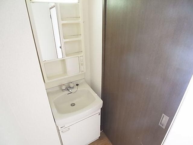  近鉄南大阪線/高田市駅 徒歩15分 1階 築32年