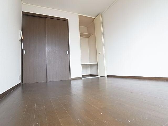  近鉄南大阪線/高田市駅 徒歩15分 1階 築32年