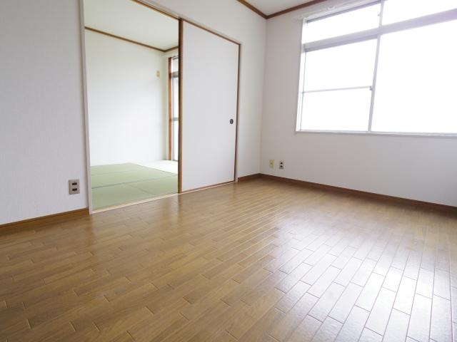  近鉄南大阪線/高田市駅 徒歩10分 2階 築43年