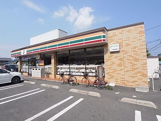 セブンイレブン大和高田日之出町店(コンビニ)まで381m 近鉄大阪線（近畿）/大和高田駅 徒歩15分 5階 築24年