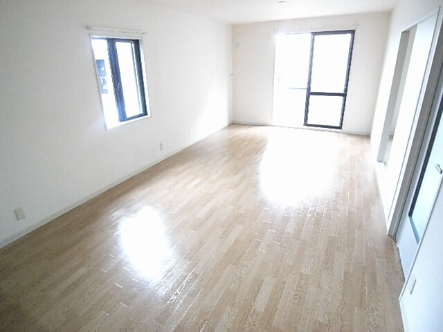  近鉄南大阪線/高田市駅 徒歩12分 1階 築28年