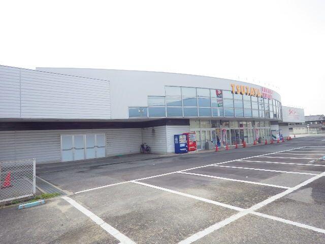 ザ・ダイソーツタヤウェイ御所店(100均)まで1734m 近鉄御所線/近鉄御所駅 徒歩11分 1階 築26年