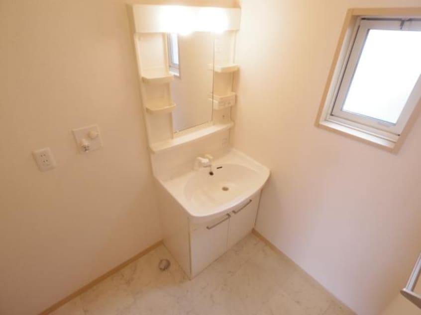  近鉄大阪線（近畿）/大和高田駅 バス10分疋相下車:停歩3分 1階 築20年