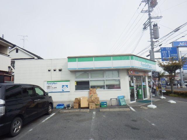 ファミリーマート広陵疋相店(コンビニ)まで583m 近鉄大阪線（近畿）/大和高田駅 バス10分疋相下車:停歩3分 1階 築20年