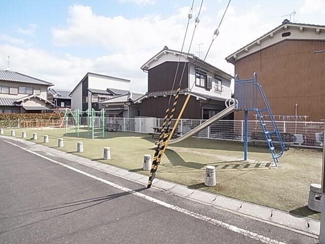  近鉄御所線/近鉄御所駅 徒歩12分 1-2階 築27年