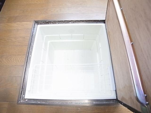  近鉄御所線/近鉄御所駅 徒歩12分 1-2階 築27年