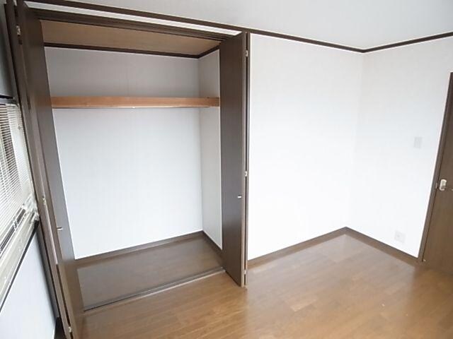  近鉄御所線/近鉄御所駅 徒歩12分 1-2階 築27年