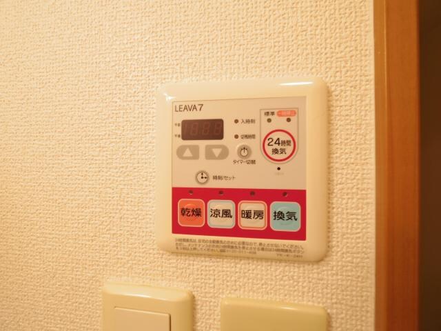  近鉄南大阪線/高田市駅 徒歩18分 1階 築18年