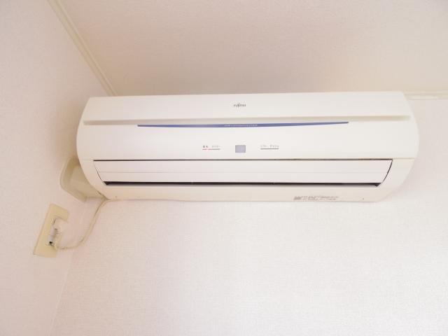  近鉄南大阪線/高田市駅 徒歩15分 1階 築18年