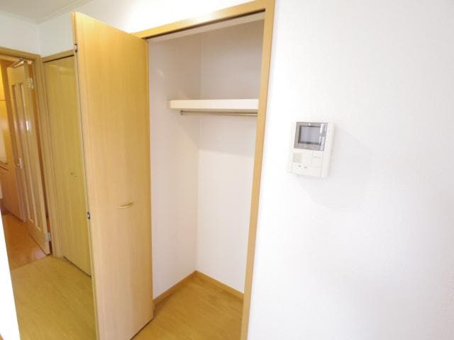  近鉄南大阪線/高田市駅 徒歩15分 1階 築18年