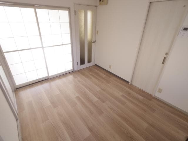  近鉄御所線/近鉄新庄駅 徒歩12分 1階 築34年