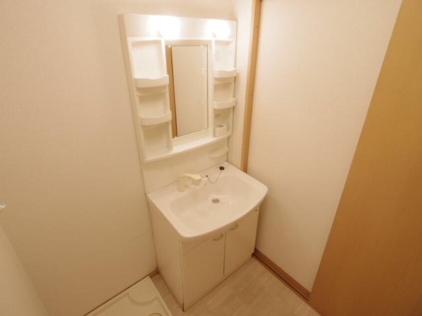  近鉄南大阪線/高田市駅 徒歩6分 3階 築17年