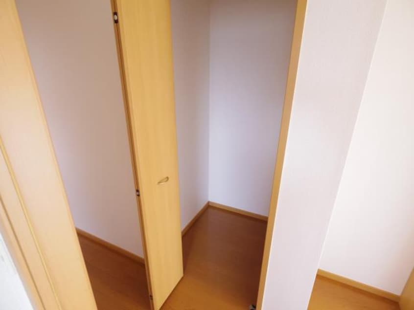  近鉄御所線/近鉄御所駅 徒歩5分 1階 築18年