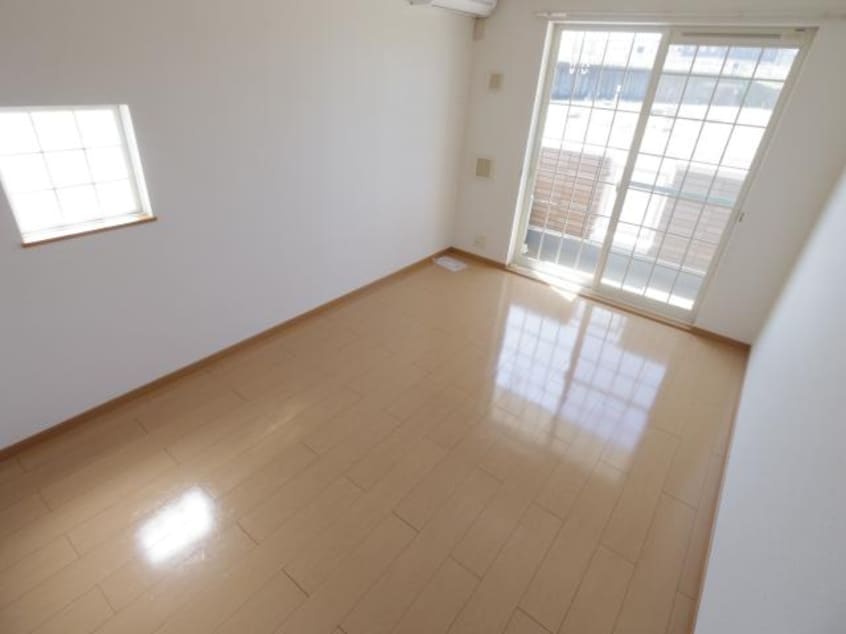  近鉄南大阪線/高田市駅 徒歩15分 1階 築17年