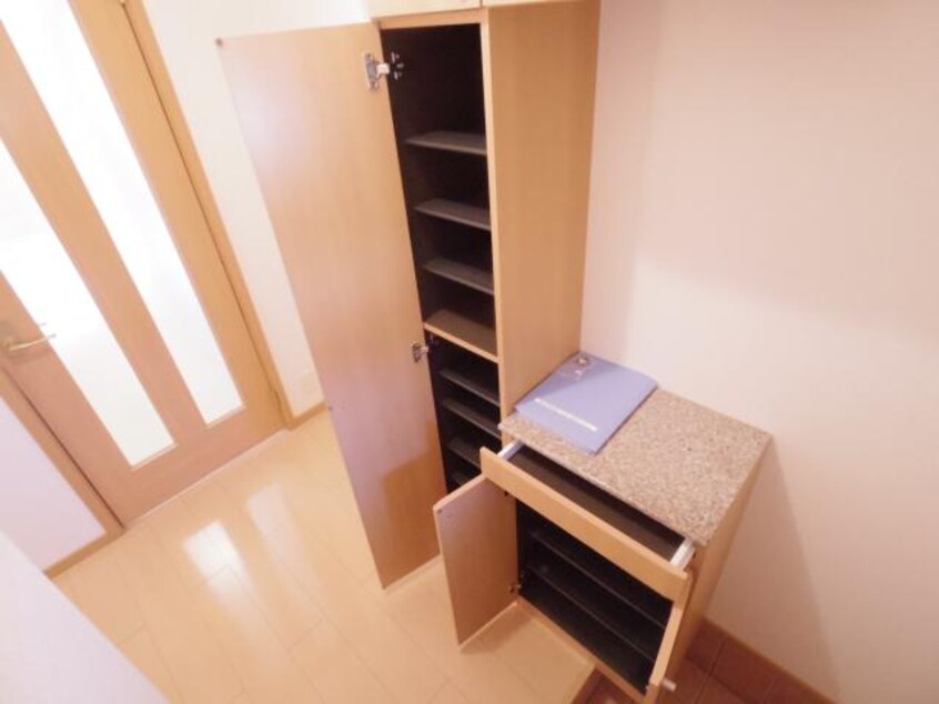  近鉄南大阪線/高田市駅 徒歩15分 1階 築17年