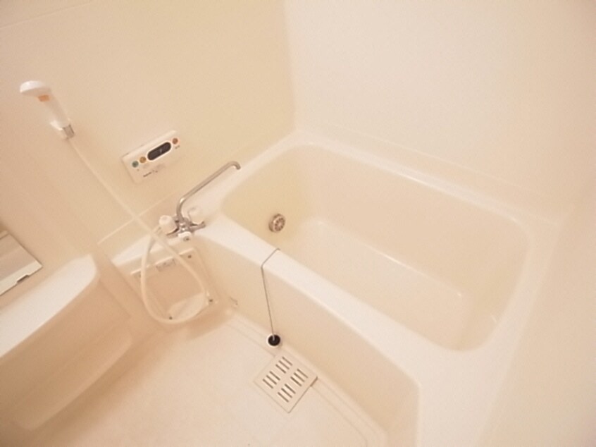  近鉄御所線/忍海駅 徒歩8分 1階 築17年