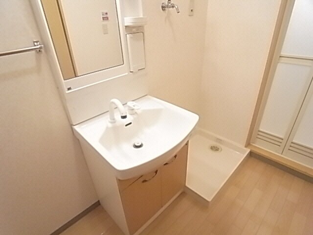  近鉄御所線/忍海駅 徒歩8分 1階 築17年