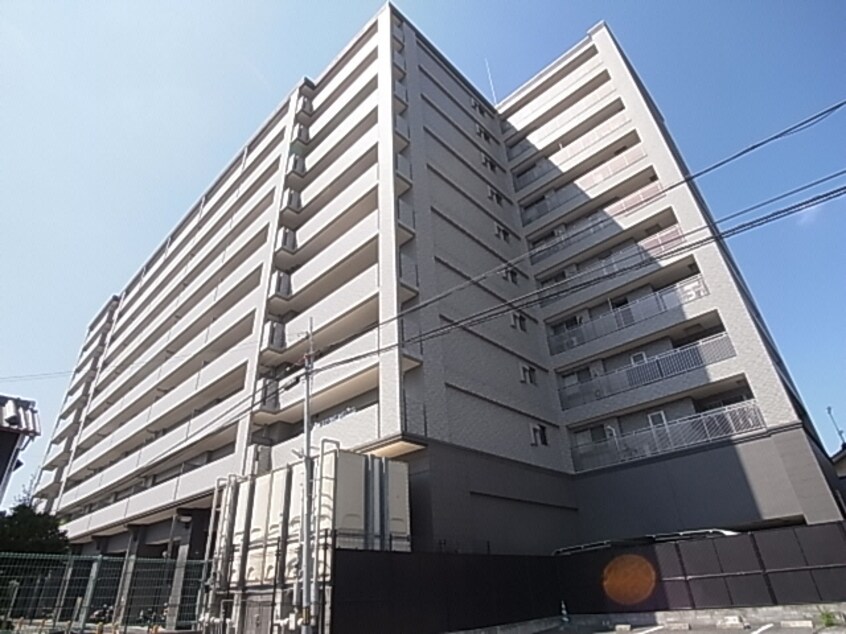  近鉄南大阪線/高田市駅 徒歩3分 2階 築16年