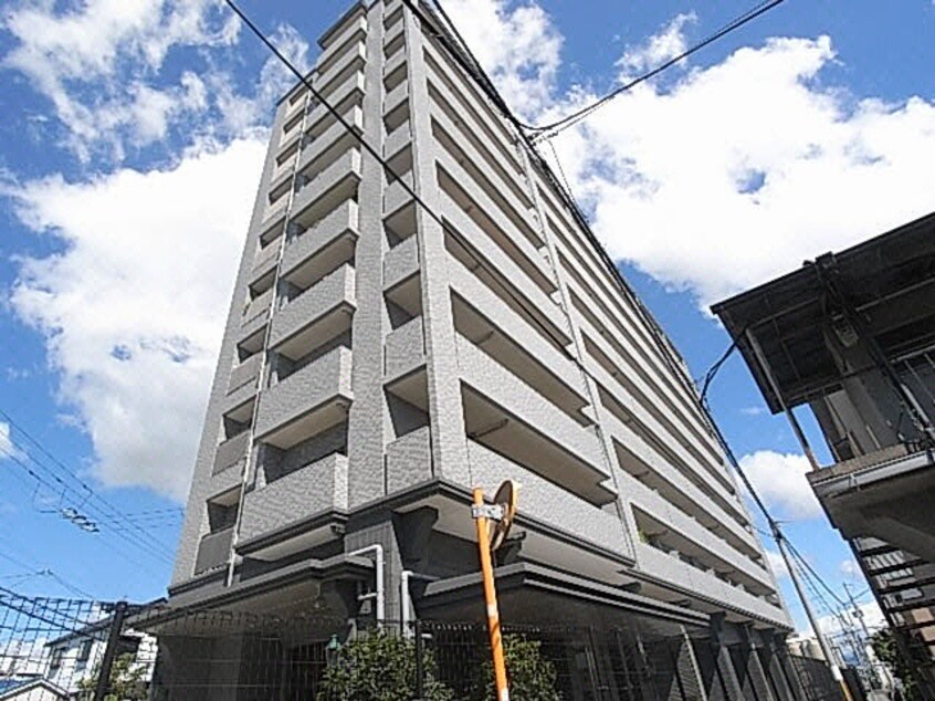  近鉄南大阪線/高田市駅 徒歩3分 2階 築16年