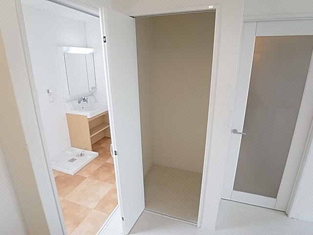  近鉄南大阪線/高田市駅 徒歩4分 3階 築15年