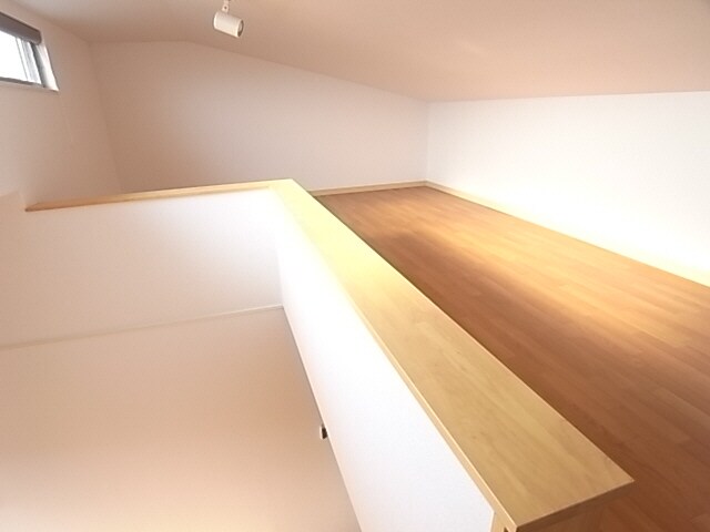  近鉄南大阪線/高田市駅 徒歩6分 2階 築15年