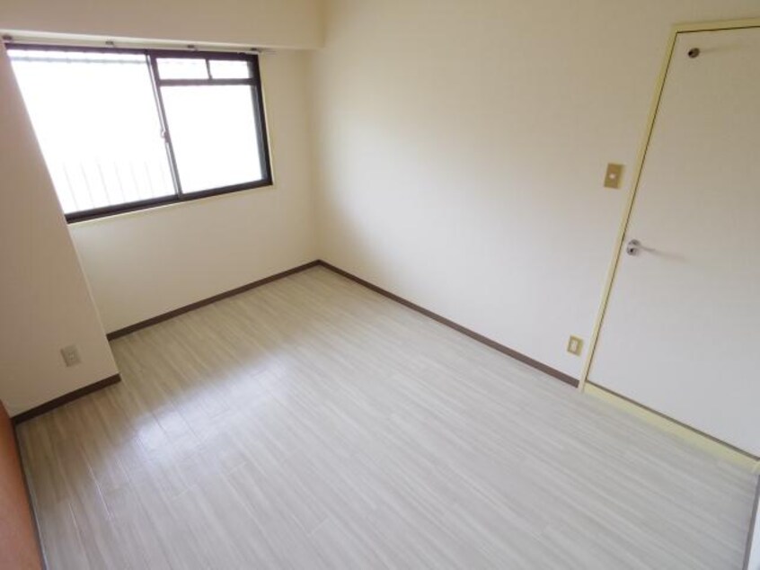  近鉄南大阪線/高田市駅 徒歩6分 2階 築35年