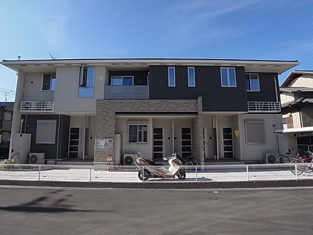  近鉄南大阪線/高田市駅 徒歩14分 2階 築13年