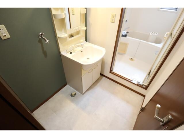  近鉄大阪線（近畿）/大和高田駅 バス20分広陵中下車:停歩5分 1階 築25年