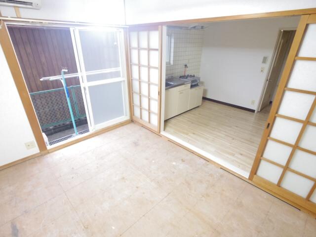 和室は新しい畳が入ります 和歌山線/五条駅 徒歩19分 2階 築32年