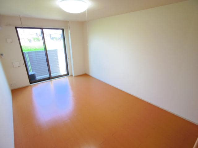  近鉄南大阪線/高田市駅 徒歩8分 1階 築11年