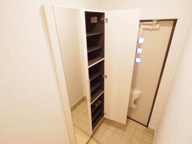  近鉄大阪線（近畿）/築山駅 徒歩3分 2階 築6年