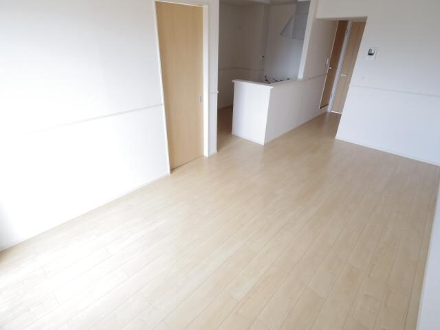  近鉄御所線/近鉄新庄駅 徒歩15分 2階 築5年