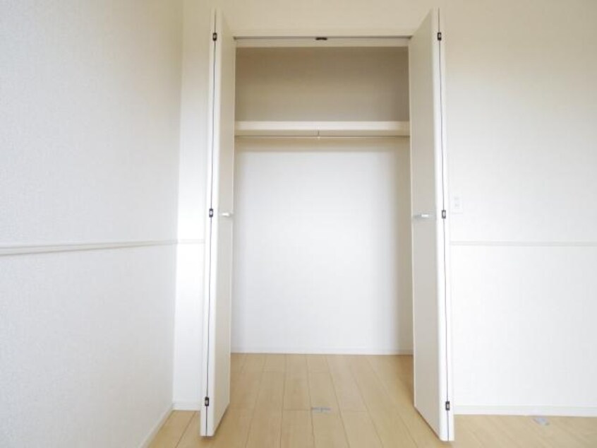  近鉄御所線/近鉄新庄駅 徒歩15分 2階 築5年