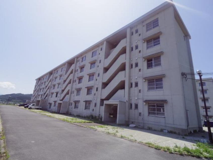  和歌山線/御所駅 バス10分寺田橋下車:停歩13分 3階 築30年